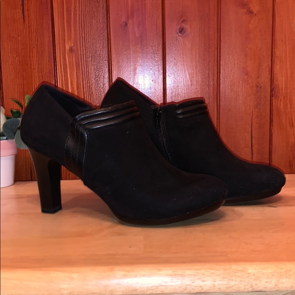 Black heels